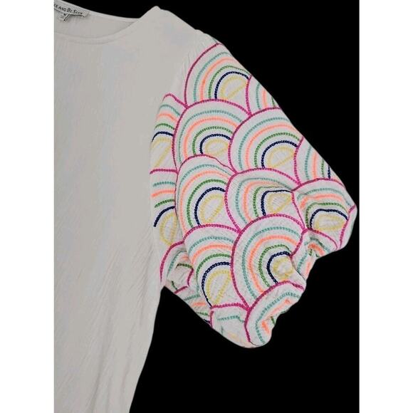 See N Be Seen ~Woman Size M~ White Textured Embroidered Puff Short Sleeve Cotton - Picture 8 of 13